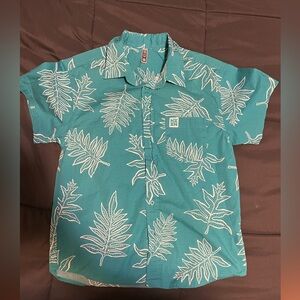 Hawaii’s Finest boy’s shirt. Size large.